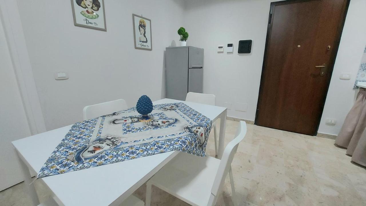 Appartamento In Pieno Centro I Mori E Le Dame Palermo Zewnętrze zdjęcie